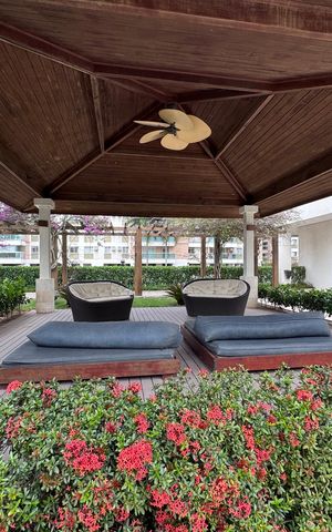 Apartamento para alugar com 227m², 3 quartos e 2 vagas Apartamento para alugar com 227m², 3 quartos e 2 vagasÁrea comum