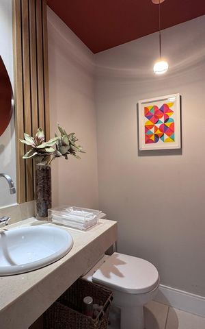 Apartamento para alugar com 227m², 3 quartos e 2 vagas Apartamento para alugar com 227m², 3 quartos e 2 vagasLavabo