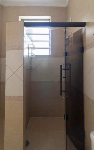 Apartamento para alugar com 74m², 3 quartos e sem vagaBanheiro