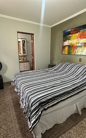 Casa à venda com 238m², 5 quartos e 3 vagas Casa à venda com 238m², 5 quartos e 3 vagasSuíte 2
