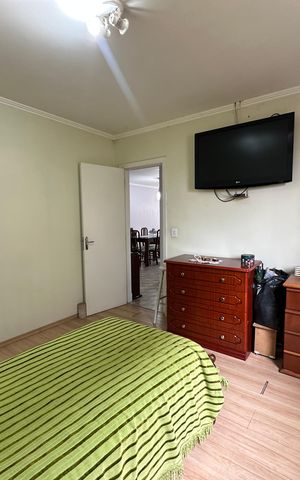 Casa à venda com 238m², 5 quartos e 3 vagas Casa à venda com 238m², 5 quartos e 3 vagasQuarto 2