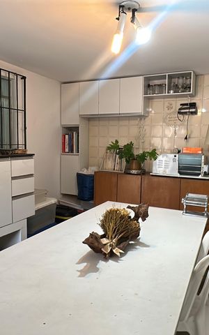 Casa à venda com 238m², 5 quartos e 3 vagas Casa à venda com 238m², 5 quartos e 3 vagasQuarto de Serviço