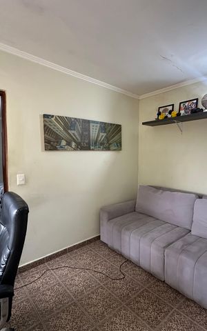 Casa à venda com 238m², 5 quartos e 3 vagas Casa à venda com 238m², 5 quartos e 3 vagasEscritório