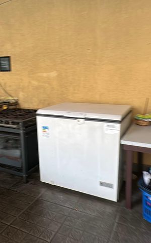 Casa à venda com 238m², 5 quartos e 3 vagas Casa à venda com 238m², 5 quartos e 3 vagasÁrea comum - Churrasqueira
