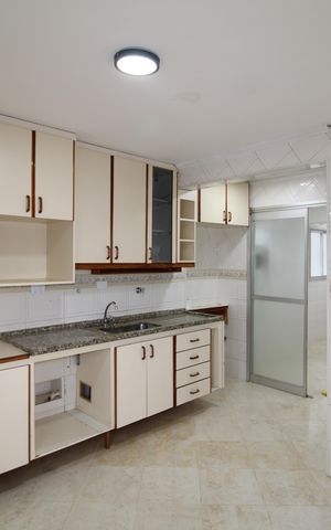 Apartamento para alugar com 176m², 4 quartos e 2 vagasCozinha