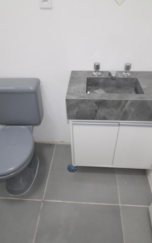 Apartamento para alugar com 176m², 4 quartos e 2 vagasBanheiro da Suíte