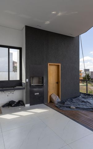 Casa de condomínio à venda com 330m², 4 quartos e 3 vagas Casa de condomínio à venda com 330m², 4 quartos e 3 vagasChurrasqueira