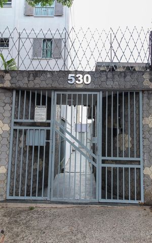 Apartamento à venda com 44m², 2 quartos e sem vaga Apartamento à venda com 44m², 2 quartos e sem vagaFachada do Prédio