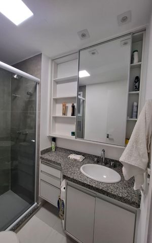 Apartamento à venda com 134m², 3 quartos e 4 vagas Apartamento à venda com 134m², 3 quartos e 4 vagasBanheiro 2