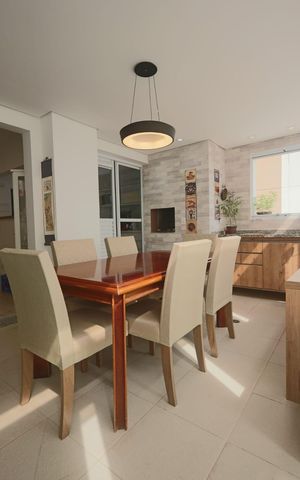 Apartamento à venda com 134m², 3 quartos e 4 vagas Apartamento à venda com 134m², 3 quartos e 4 vagasVaranda gourmet