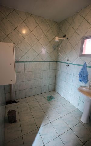 Casa para alugar com 350m², 2 quartos e 4 vagas Casa para alugar com 350m², 2 quartos e 4 vagasBanheiro da Suíte