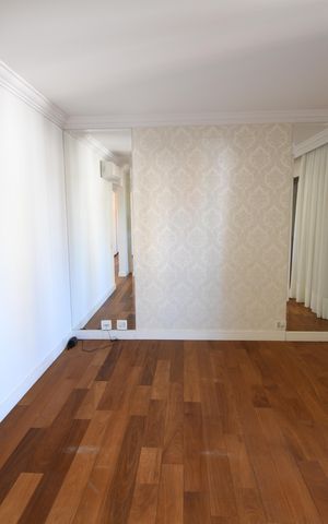 Apartamento à venda com 450m², 4 quartos e 4 vagasQuarto Suíte 1