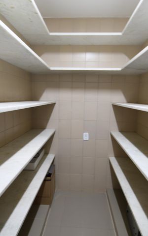 Apartamento à venda com 450m², 4 quartos e 4 vagasDespensa