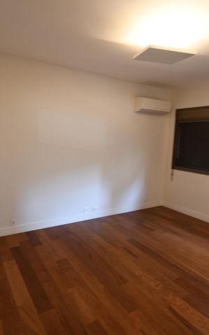 Apartamento à venda com 450m², 4 quartos e 4 vagasQuarto Suíte 2