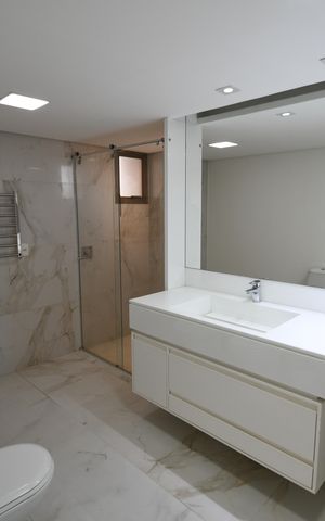 Apartamento à venda com 450m², 4 quartos e 4 vagasBanheiro Suíte 1