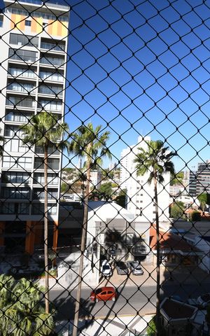 Apartamento à venda com 450m², 4 quartos e 4 vagasQuarto Suíte 1 - Sacada