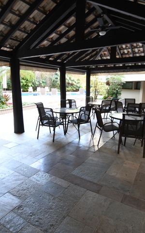 Apartamento à venda com 450m², 4 quartos e 4 vagasÁrea comum - Churrasqueira