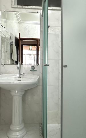 Apartamento à venda com 54m², 2 quartos e 1 vaga Apartamento à venda com 54m², 2 quartos e 1 vagaBanheiro