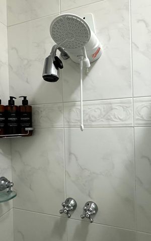 Apartamento à venda com 54m², 2 quartos e 1 vaga Apartamento à venda com 54m², 2 quartos e 1 vagaBanheiro