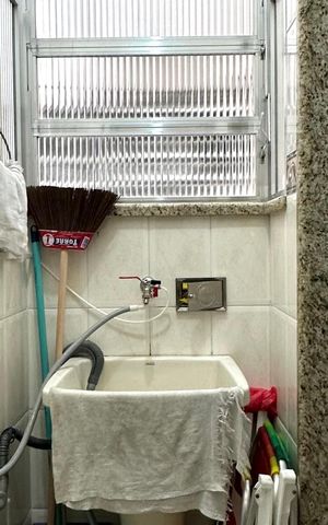 Apartamento à venda com 54m², 2 quartos e 1 vaga Apartamento à venda com 54m², 2 quartos e 1 vagaÁrea de serviço