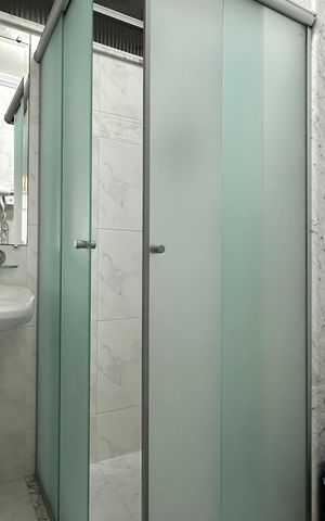 Apartamento à venda com 54m², 2 quartos e 1 vaga Apartamento à venda com 54m², 2 quartos e 1 vagaBanheiro