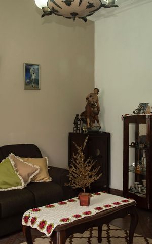 Casa à venda com 120m², 2 quartos e 5 vagasSala