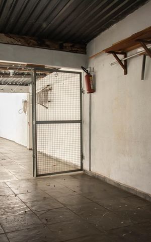 Casa à venda com 120m², 2 quartos e 5 vagasGaragem