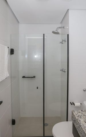 Studio à venda com 28m², 1 quarto e sem vaga Studio à venda com 28m², 1 quarto e sem vagaBanheiro Social