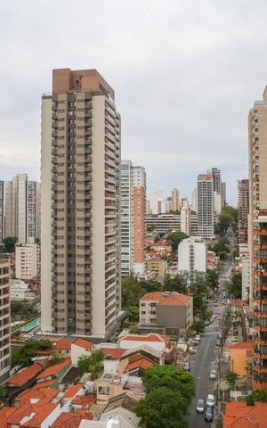 Studio à venda com 28m², 1 quarto e sem vaga Studio à venda com 28m², 1 quarto e sem vagaVista da Sacada