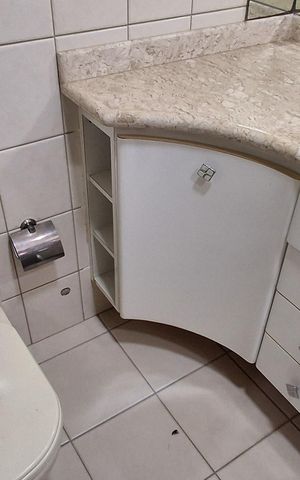 Casa à venda com 420m², 4 quartos e 6 vagas Casa à venda com 420m², 4 quartos e 6 vagasBanheiro da Suíte 3