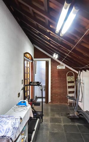 Casa à venda com 176m², 1 quarto e 3 vagasÁrea de Serviço