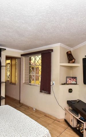 Casa à venda com 176m², 1 quarto e 3 vagasSuíte