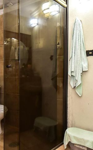 Casa à venda com 176m², 1 quarto e 3 vagasBanheiro Suíte