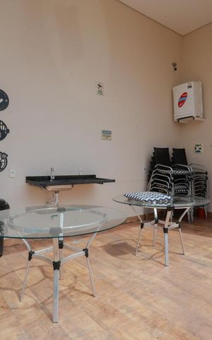 Apartamento à venda com 41m², 2 quartos e 1 vaga Apartamento à venda com 41m², 2 quartos e 1 vagaÁrea comum - Churrasqueira