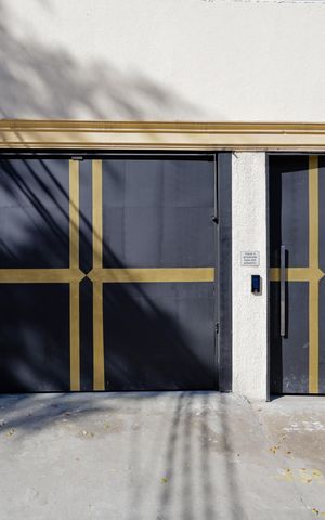 Apartamento à venda com 41m², 2 quartos e 1 vaga Apartamento à venda com 41m², 2 quartos e 1 vagaFachada