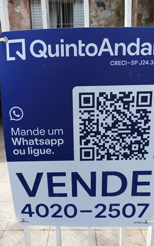 Casa à venda com 250m², 5 quartos e 4 vagas Casa à venda com 250m², 5 quartos e 4 vagasPlaca