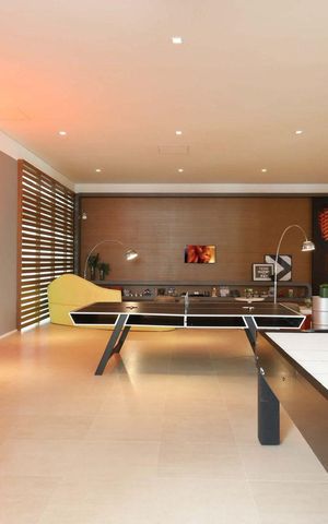 Apartamento à venda com 241m², 4 quartos e 3 vagas Apartamento à venda com 241m², 4 quartos e 3 vagasÁrea comum