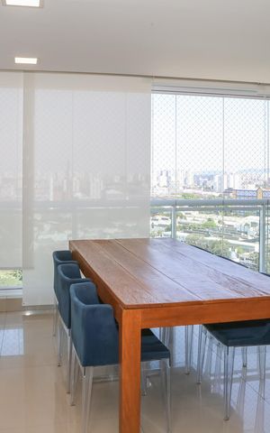 Apartamento à venda com 241m², 4 quartos e 3 vagas Apartamento à venda com 241m², 4 quartos e 3 vagasVaranda Gourmet