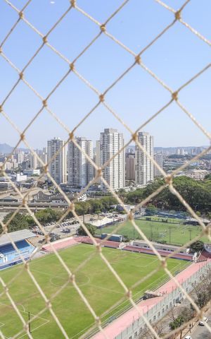 Apartamento à venda com 241m², 4 quartos e 3 vagas Apartamento à venda com 241m², 4 quartos e 3 vagasVista da Suíte 1