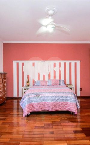 Casa à venda com 404m², 6 quartos e 2 vagas