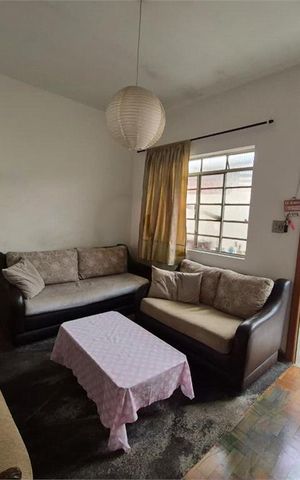 Casa à venda com 105m², 2 quartos e 2 vagas