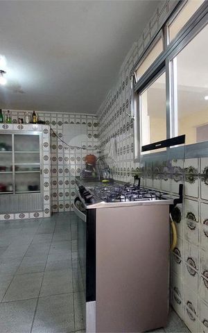 Casa à venda com 191m², 3 quartos e 3 vagas