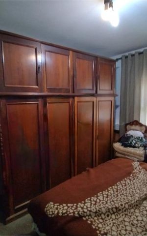 Casa à venda com 136m², 5 quartos e 1 vaga