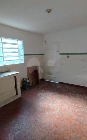Casa à venda com 136m², 5 quartos e 1 vaga