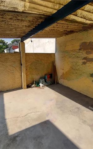 Casa à venda com 136m², 5 quartos e 1 vaga