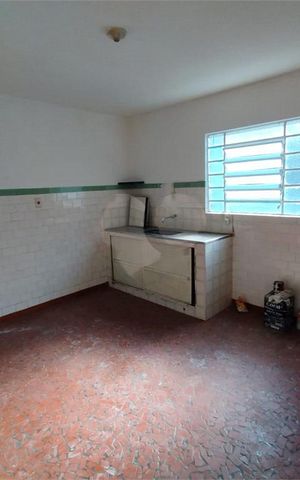 Casa à venda com 136m², 5 quartos e 1 vaga