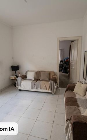 Casa à venda com 136m², 5 quartos e 1 vaga