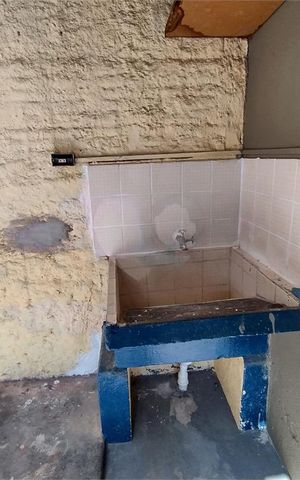 Casa à venda com 136m², 5 quartos e 1 vaga