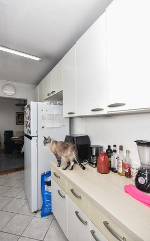 Apartamento à venda com 140m², 3 quartos e 2 vagasCozinha