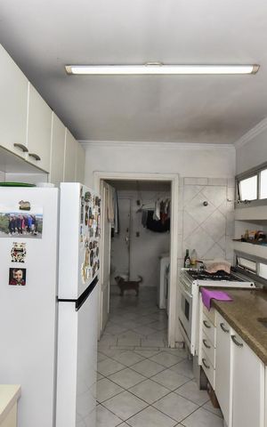 Apartamento à venda com 140m², 3 quartos e 2 vagasCozinha